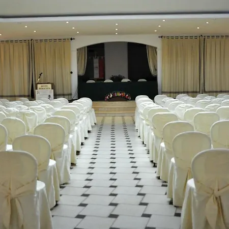 Heraclea מלון 4*