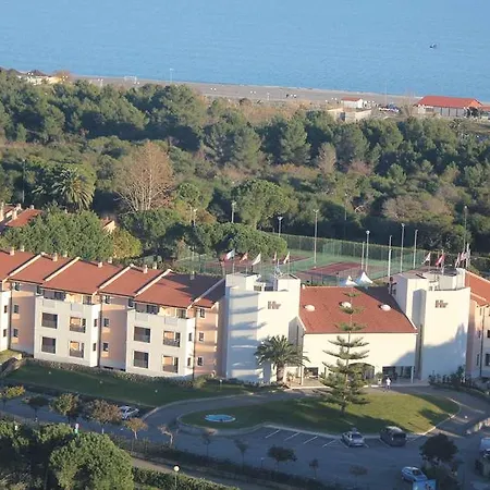 Heraclea מלון 4*